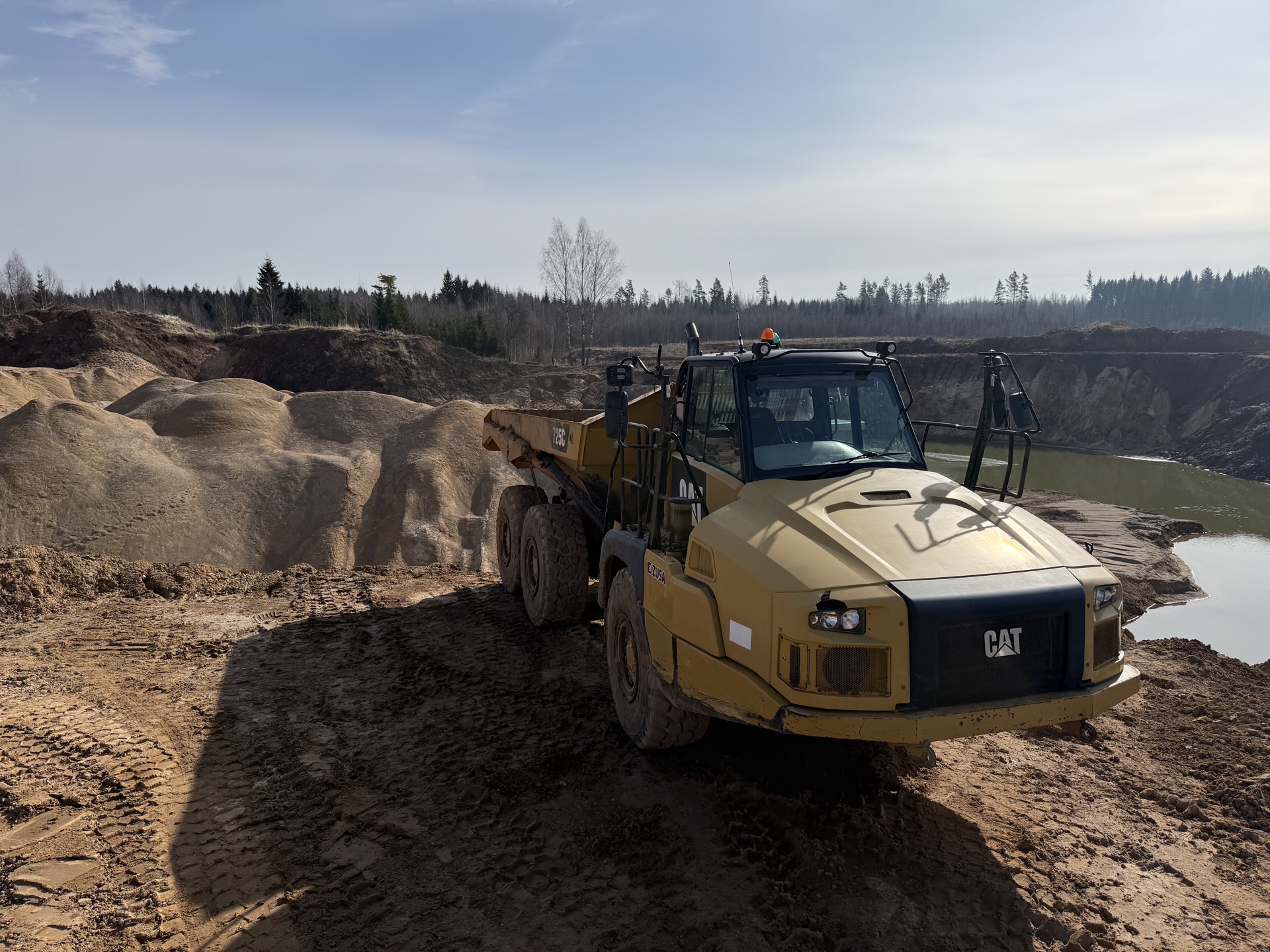 CAT 725C Damperis